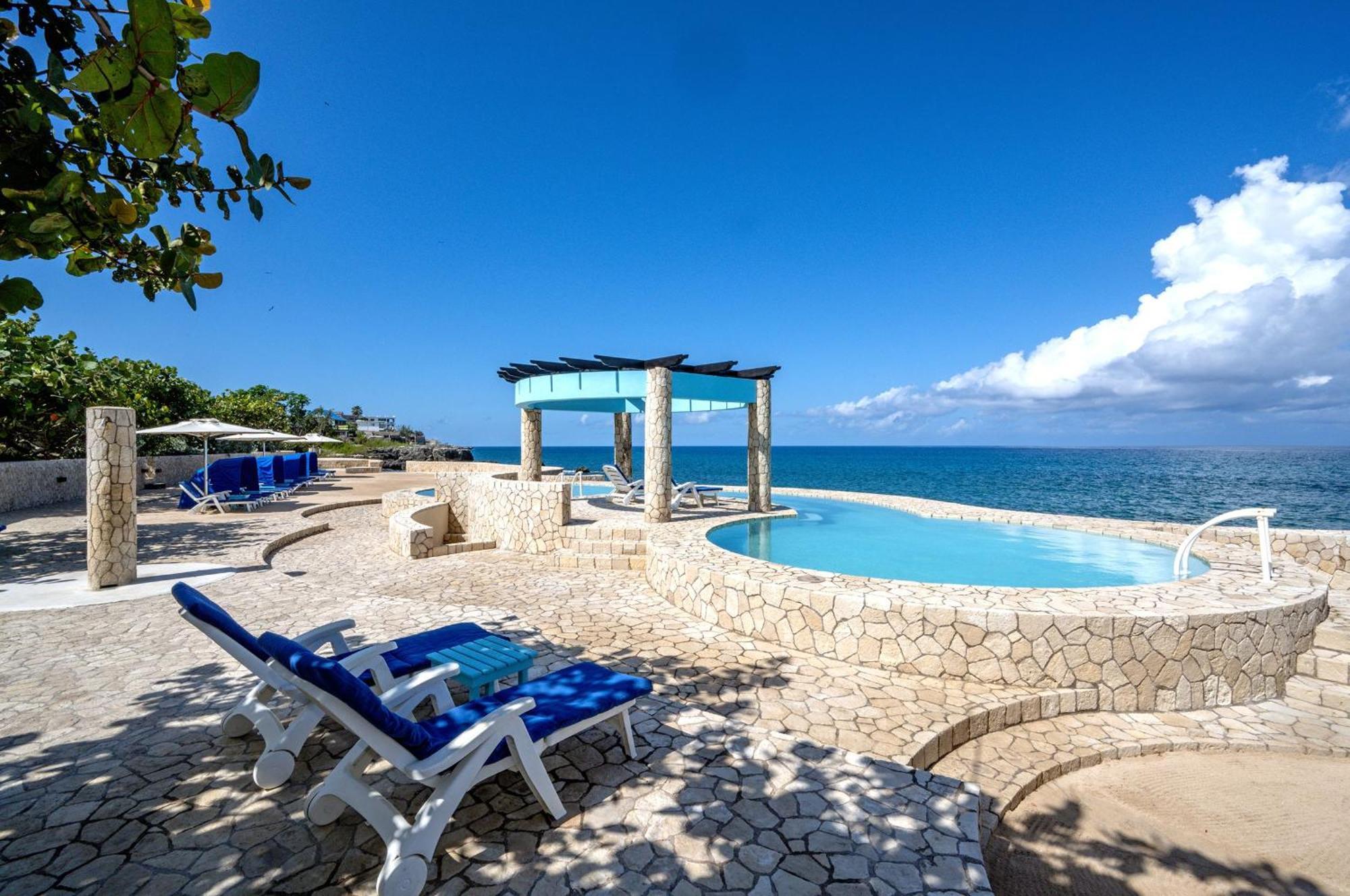 Ocean Cliff Hotel Negril Limited - Adults Only Eksteriør billede