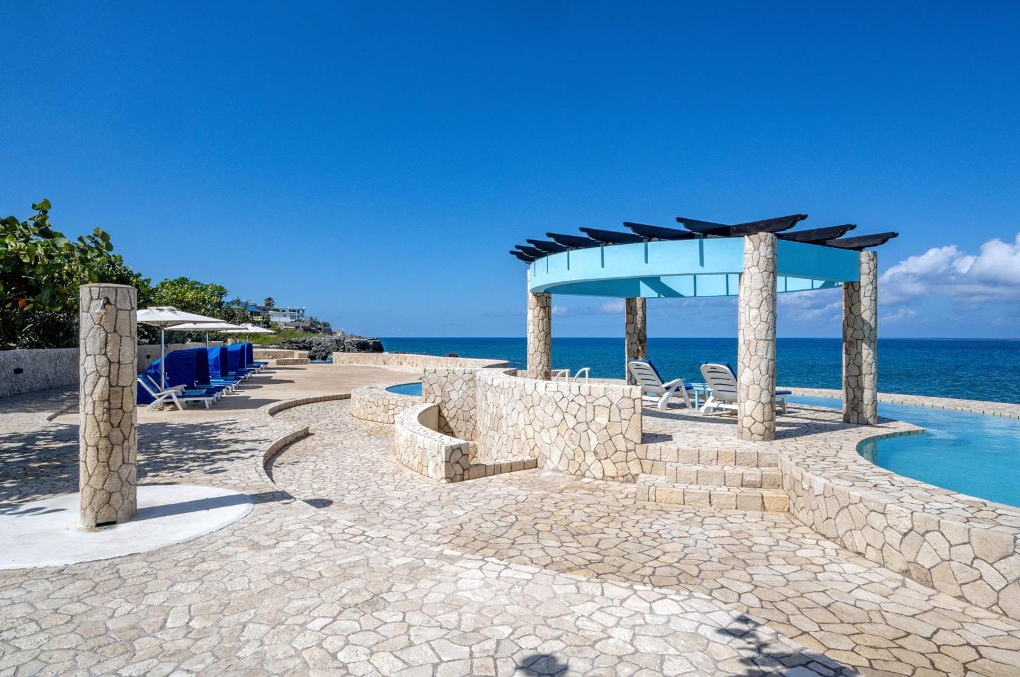 Ocean Cliff Hotel Negril Limited - Adults Only Eksteriør billede