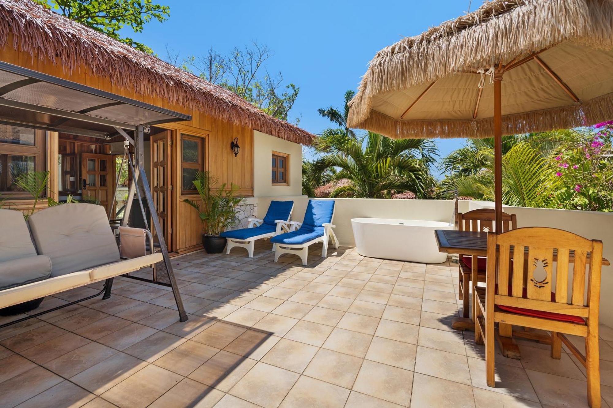Ocean Cliff Hotel Negril Limited - Adults Only Eksteriør billede